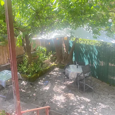 Apartament Garbata *